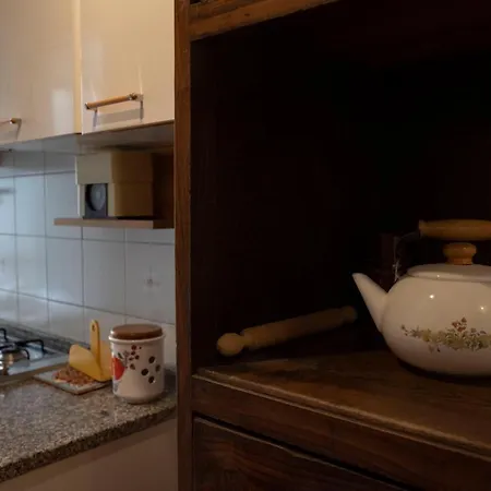 Apartment Shiva's Home: A Pigneto Experience *